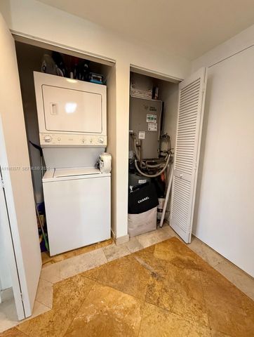 2475 Brickell Ave 2003, Miami, FL 33129