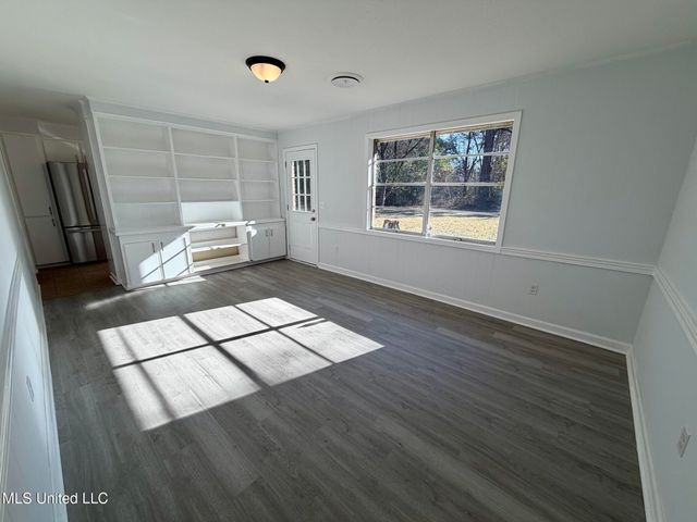 5828 Clubview Drive, Jackson, MS 39211