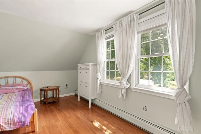 4 Berrywood Ln, Beverly, MA 01915