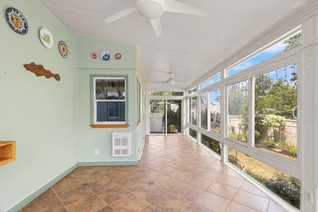 4 Berrywood Ln, Beverly, MA 01915