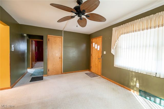 1074 N Main Street, Akron, OH 44310