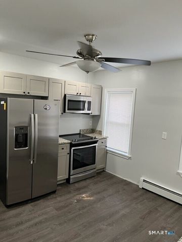 94-96 Westland Street 1st FL, Hartford, CT 06120