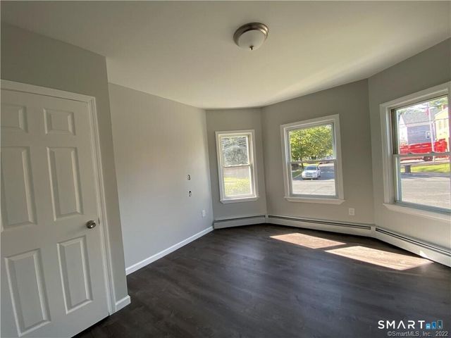 94-96 Westland Street 1st FL, Hartford, CT 06120