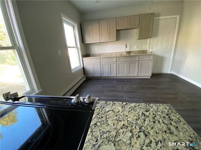 94-96 Westland Street 1st FL, Hartford, CT 06120