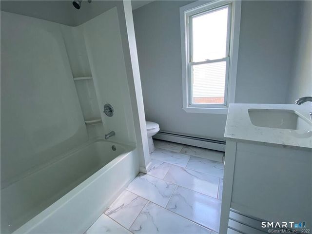 94-96 Westland Street 1st FL, Hartford, CT 06120