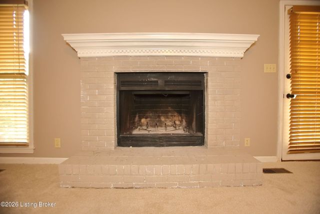 3107 Thoroughbred Ct, Crestwood, KY 40014