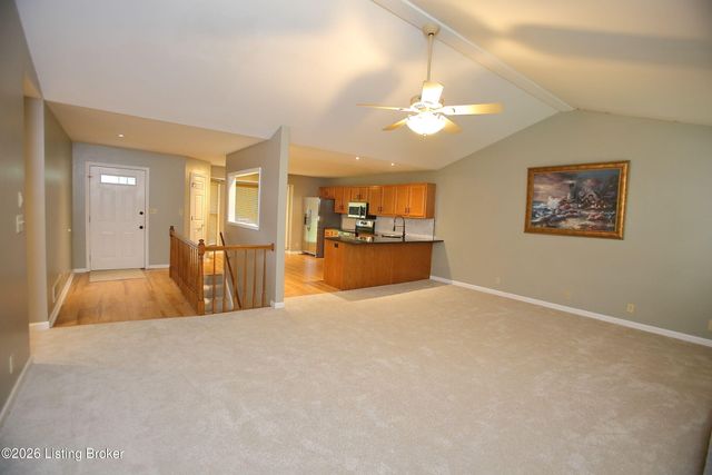 3107 Thoroughbred Ct, Crestwood, KY 40014