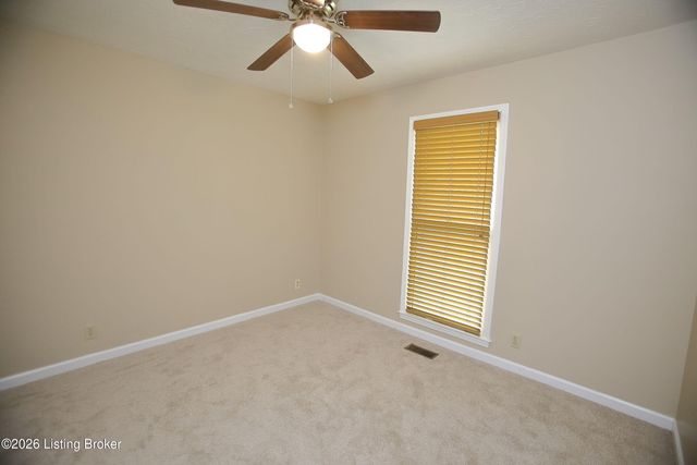 3107 Thoroughbred Ct, Crestwood, KY 40014