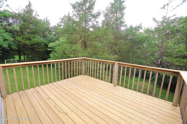 3107 Thoroughbred Ct, Crestwood, KY 40014