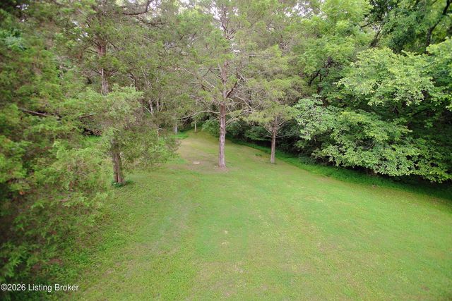 3107 Thoroughbred Ct, Crestwood, KY 40014