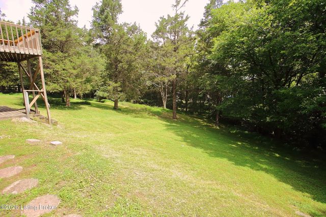 3107 Thoroughbred Ct, Crestwood, KY 40014