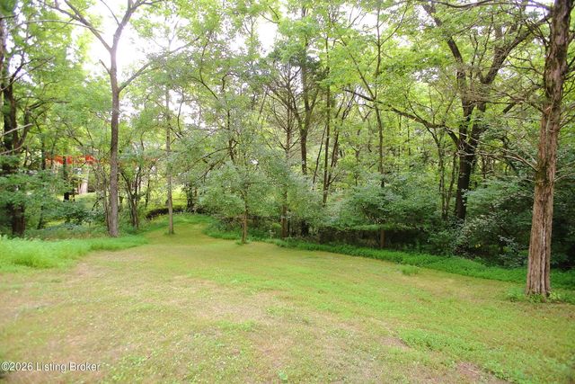 3107 Thoroughbred Ct, Crestwood, KY 40014
