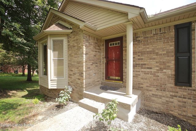 3107 Thoroughbred Ct, Crestwood, KY 40014