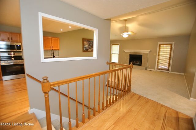 3107 Thoroughbred Ct, Crestwood, KY 40014