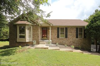 3107 Thoroughbred Ct, Crestwood, KY 40014