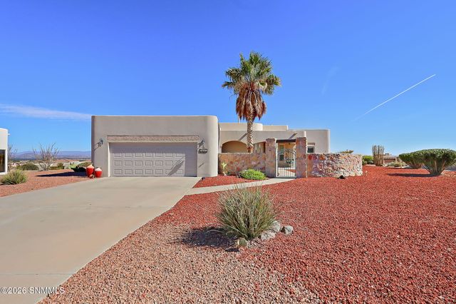 1216 Titania Court, Las Cruces, NM 88007