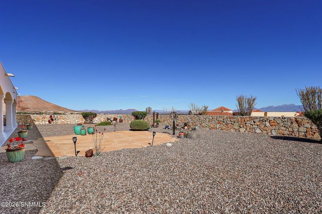 1216 Titania Court, Las Cruces, NM 88007