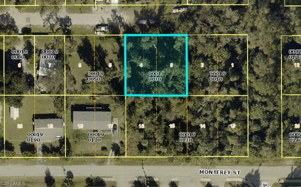 437 Santa Cruz ST, NORTH FORT MYERS, FL 33903 — exterior