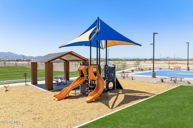 18384 W YAVAPAI Street, Goodyear, AZ 85338