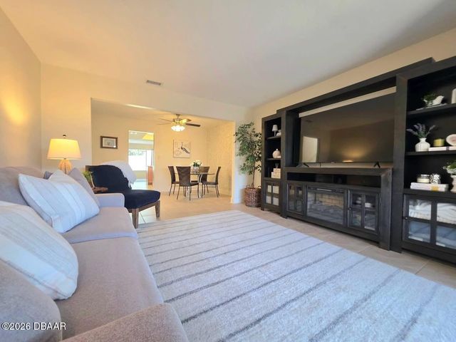 129 Pine Cone Trail, Ormond Beach, FL 32174