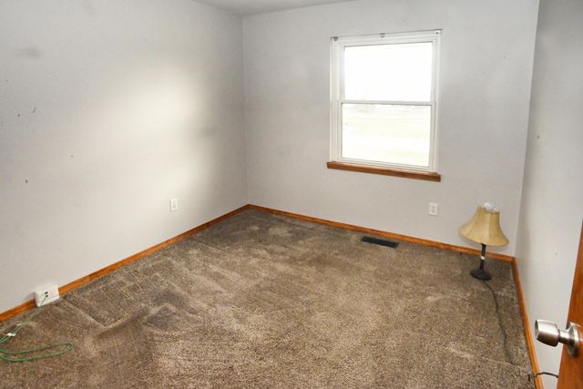 3621 Kingsway Drive, Crown Point, IN 46307