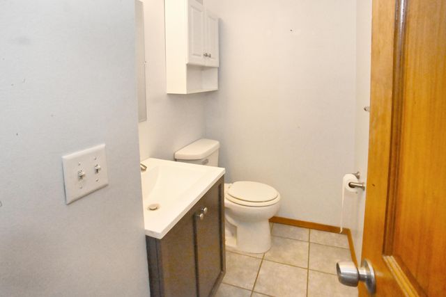 3621 Kingsway Drive, Crown Point, IN 46307