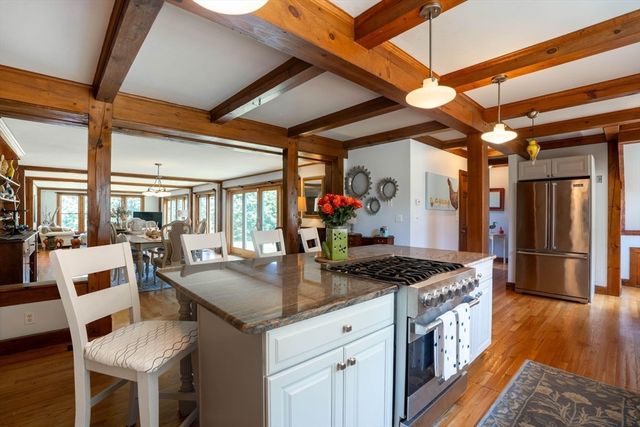 47 East St, Middleton, MA 01949