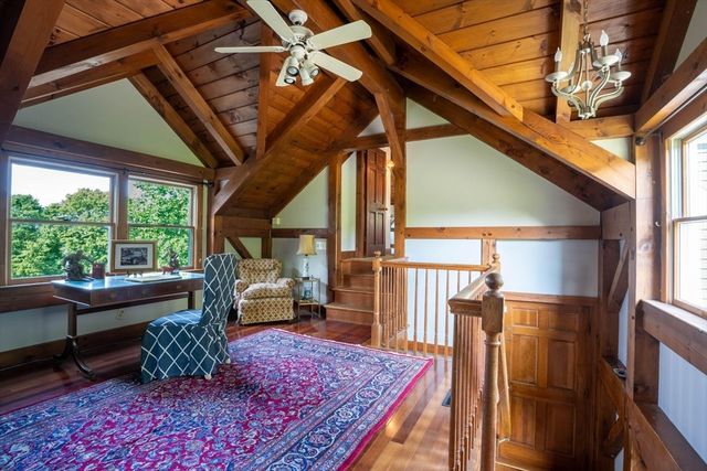 47 East St, Middleton, MA 01949