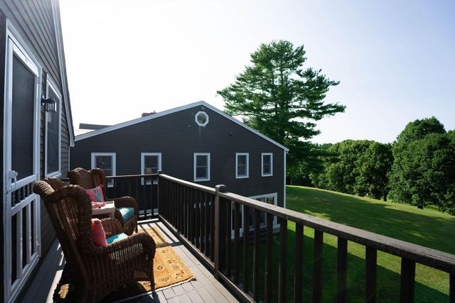 47 East St, Middleton, MA 01949