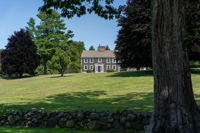 47 East St, Middleton, MA 01949