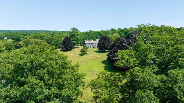 47 East St, Middleton, MA 01949