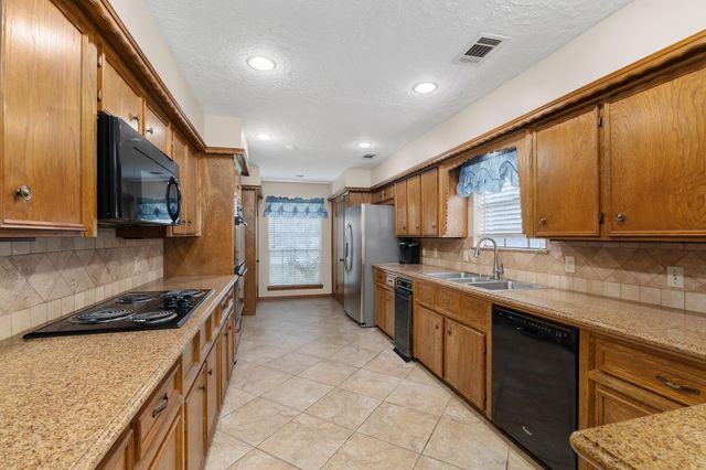 460 Dover Lane, Spring, TX 77373