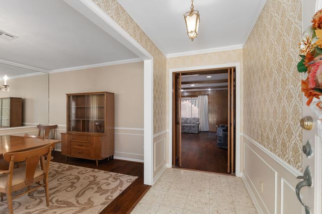 460 Dover Lane, Spring, TX 77373