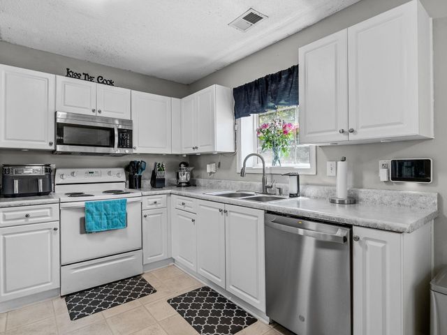 9 Ashby Cross Court, Greer, SC 29651