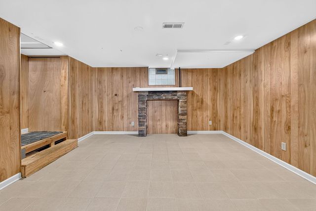 1866 Northwest Boulevard, 16D, Columbus, OH 43212