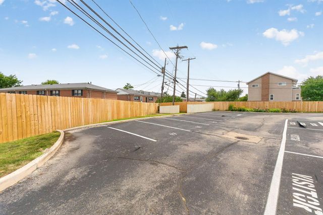 1866 Northwest Boulevard, 16D, Columbus, OH 43212