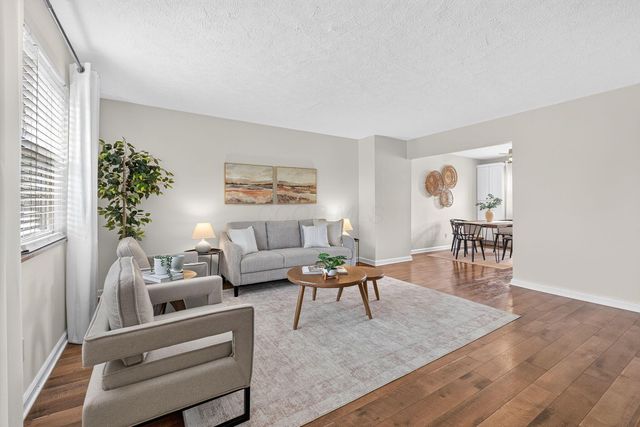 1866 Northwest Boulevard, 16D, Columbus, OH 43212