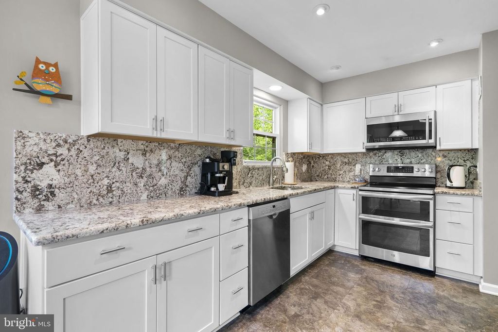 Image 13 of property listing at 3128 MEMORY LN, Silver Spring, MD 20904