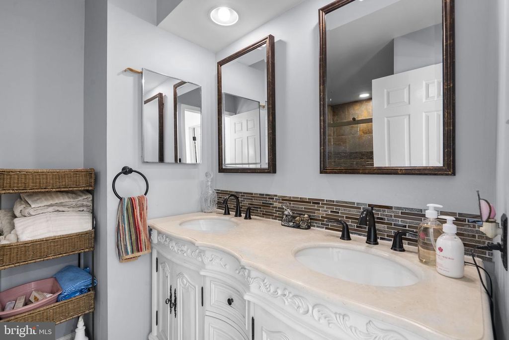 Image 27 of property listing at 3128 MEMORY LN, Silver Spring, MD 20904