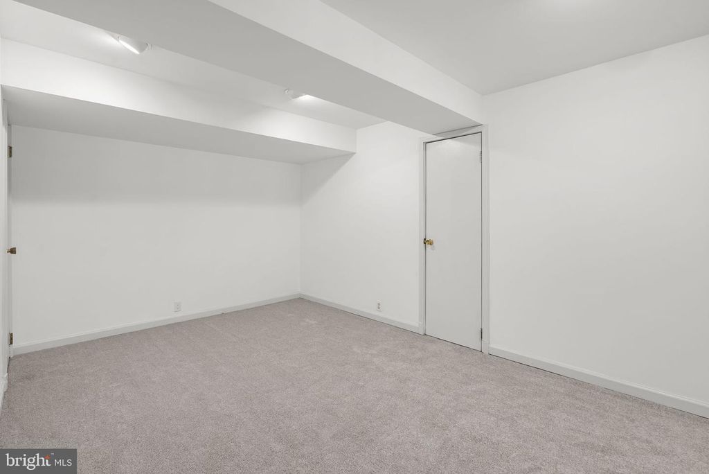 Image 39 of property listing at 3128 MEMORY LN, Silver Spring, MD 20904