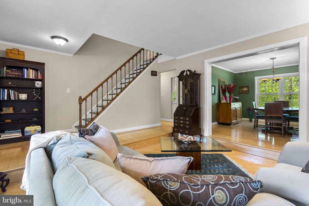 Image 6 of property listing at 3128 MEMORY LN, Silver Spring, MD 20904