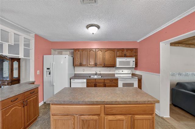 2875 NE 49TH STREET, Ocala, FL 34479