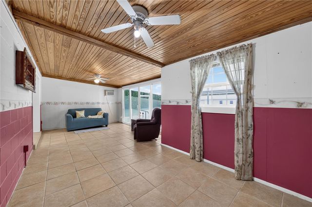 2875 NE 49TH STREET, Ocala, FL 34479