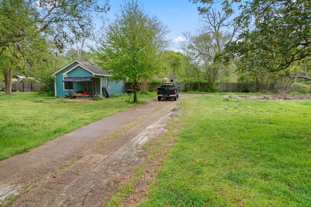 6302 Tuskegee Street, Houston, TX 77091