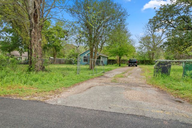 6302 Tuskegee Street, Houston, TX 77091