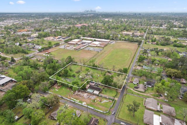 6302 Tuskegee Street, Houston, TX 77091