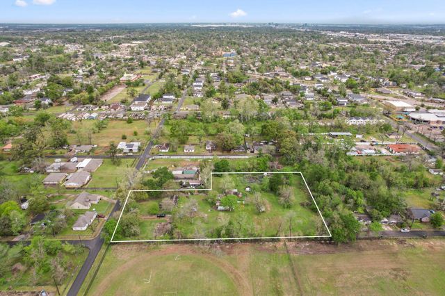 6302 Tuskegee Street, Houston, TX 77091