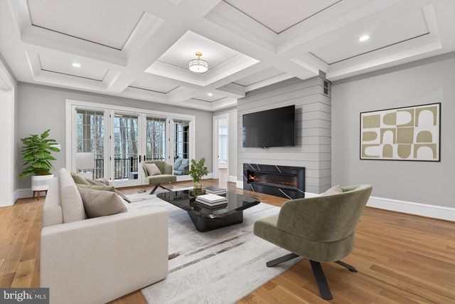 7002 RIVER OAKS DR, Mclean, VA 22101