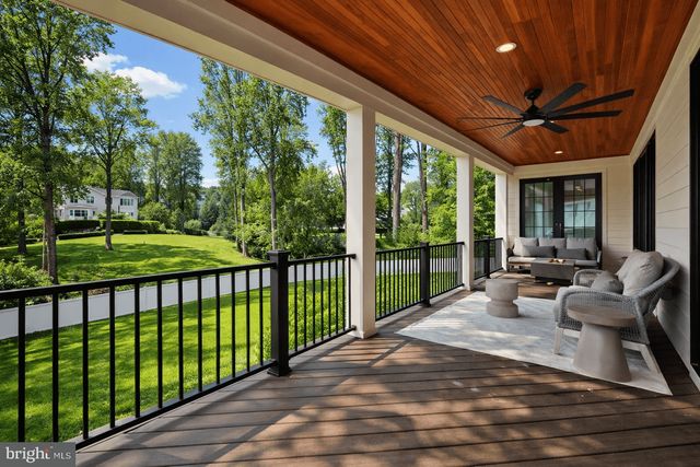 7002 RIVER OAKS DR, Mclean, VA 22101