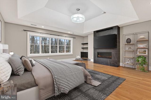 7002 RIVER OAKS DR, Mclean, VA 22101